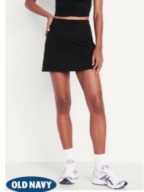 Old Navy Black Mini Skirt-Skort